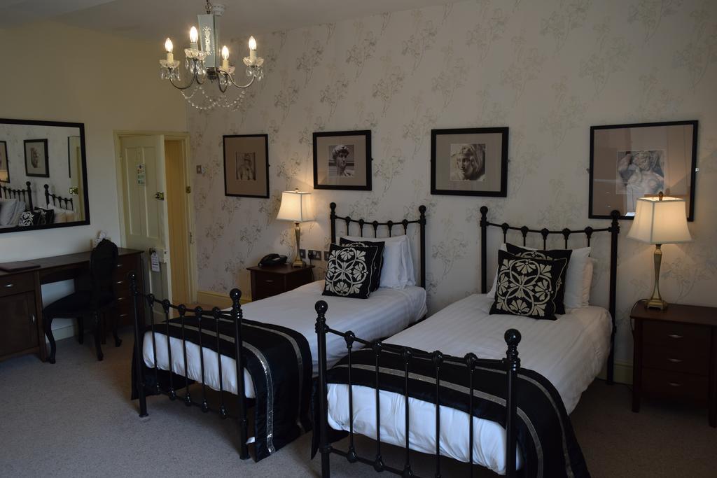 The French Partridge Hotel Hartwell Room photo