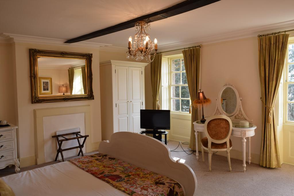 The French Partridge Hotel Hartwell Room photo