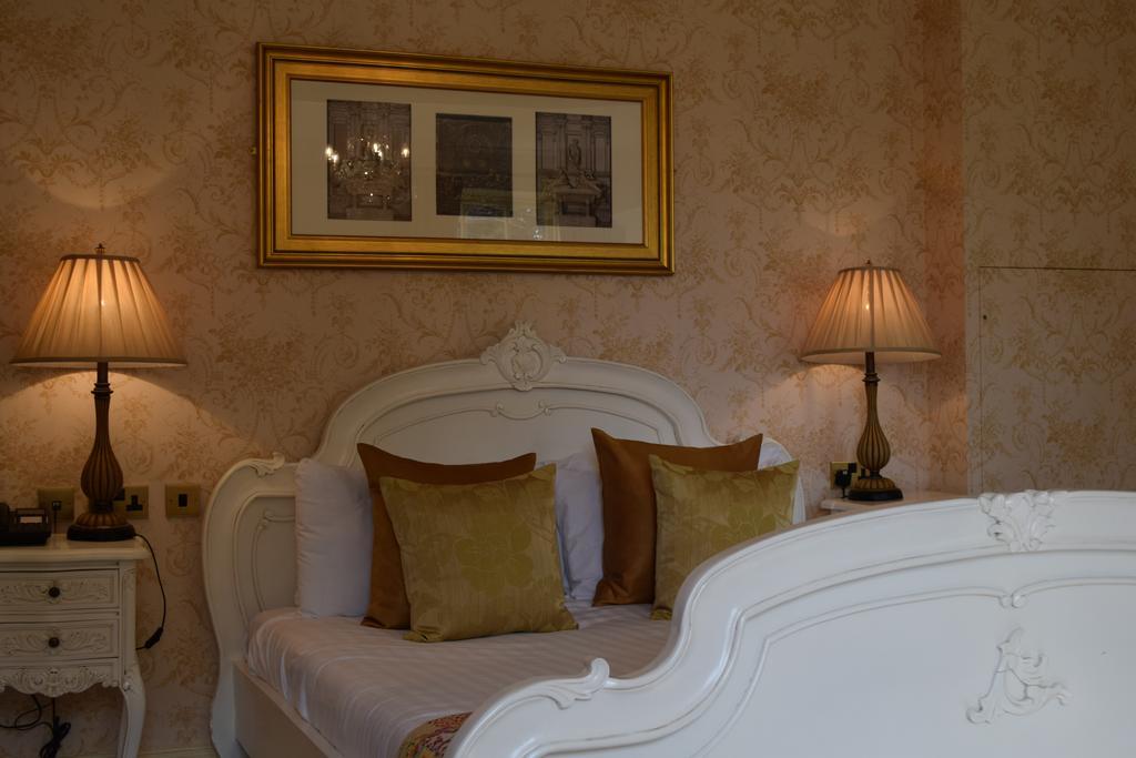 The French Partridge Hotel Hartwell Room photo